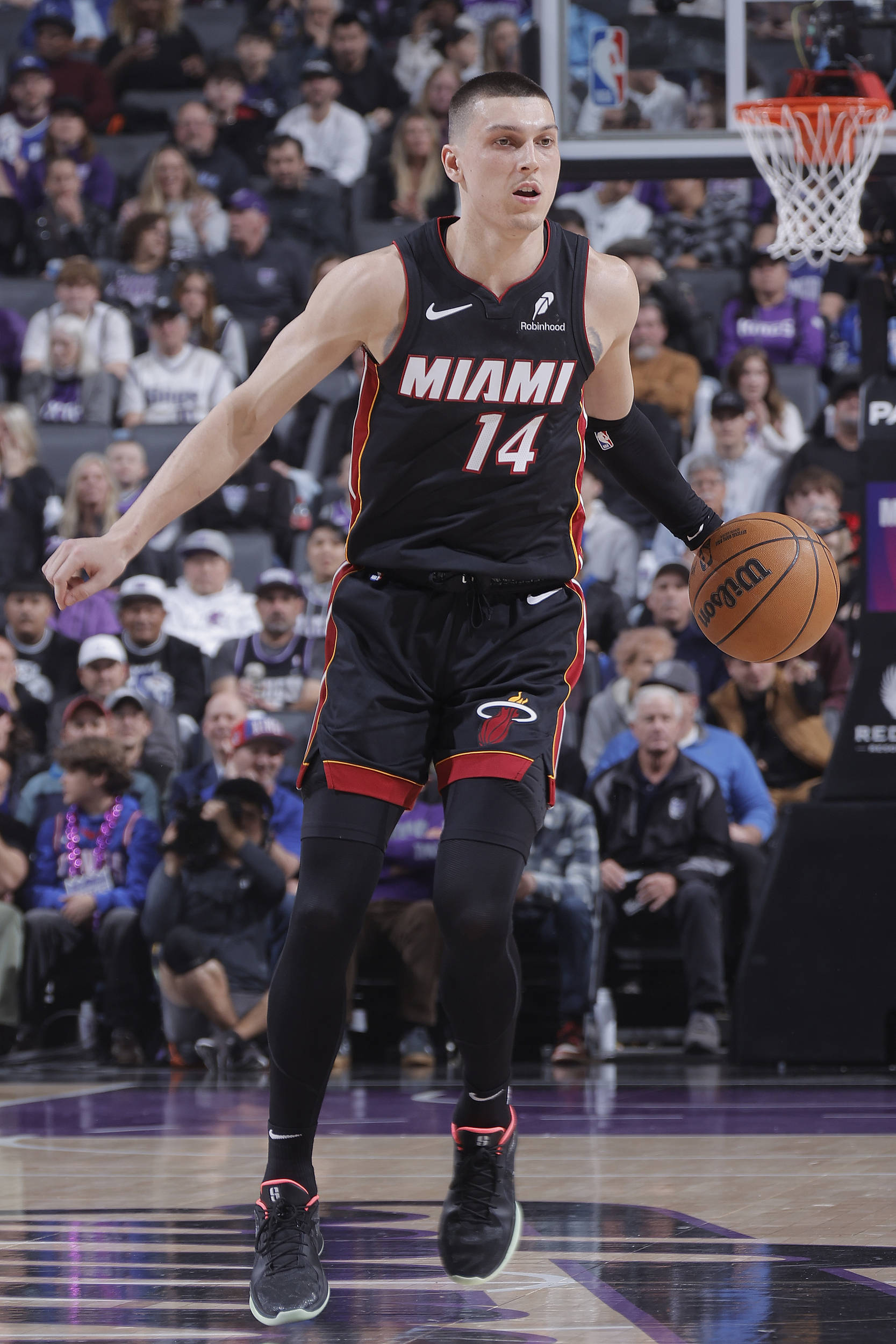 凯恩重要时刻领先优势明显,热火带队取胜!的简单介绍 凯恩重要时刻领先优势明显,热火带队取胜!的简单介绍